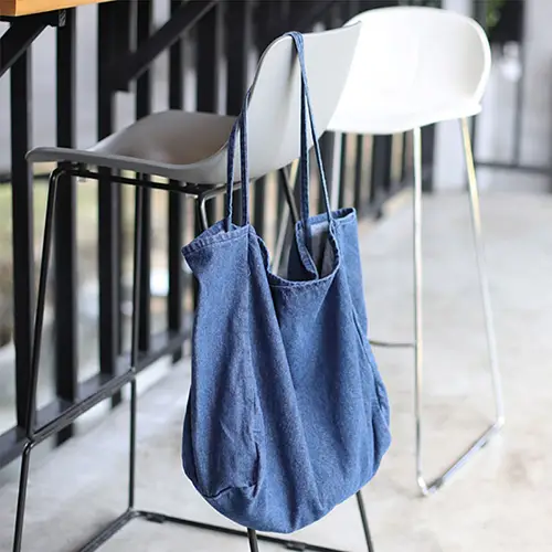 Denim Tote Bag with Large Capacity and Casual Design